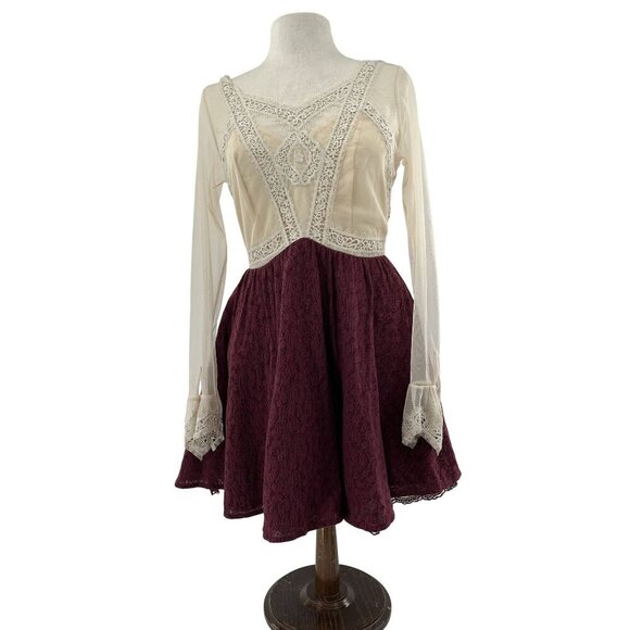 Free People Coquette Size 4 Burgundy Ivory Lace Long-Sleeve Bell Cuffs Lined - Picture 1 of 9